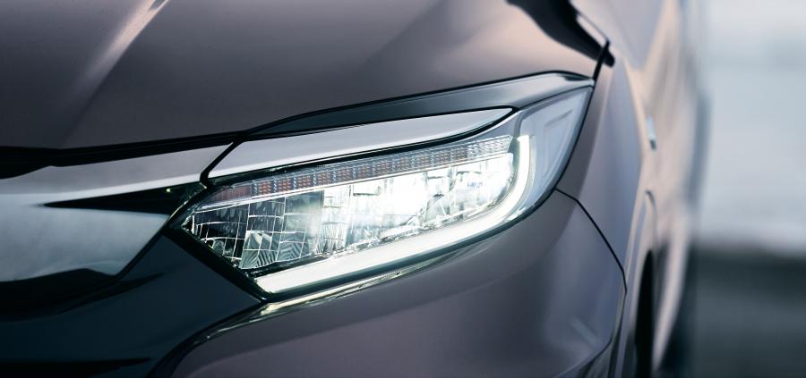 Детали экстерьера Honda Vezel Hybrid Z 2018 года  (JP) (фото 7 из 9)
